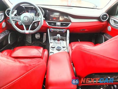 Zdjęcie 8 z 11 samochodu: 2019 ALFA ROMEO GIULIA TI VIN:ZARFANBN0K7608212 - miniatura