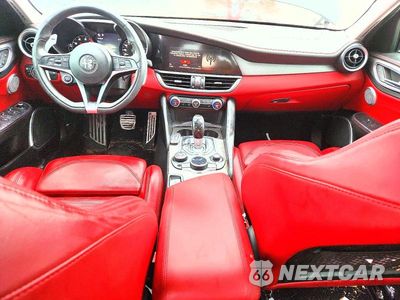 Zdjęcie 8 z 12 samochodu: 2019 ALFA ROMEO GIULIA TI VIN:ZARFANBN0K7608212 - miniatura