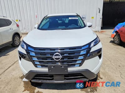 Piąte zdjęcie samochodu w środku: 2026 NISSAN ROGUE SV VIN:5N1BT3BB2TC735075 - miniatura