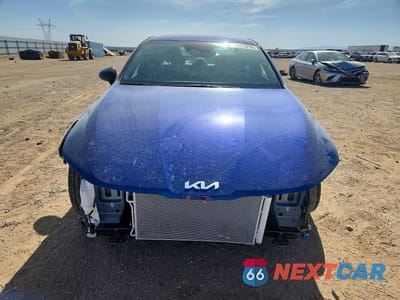 Piąte zdjęcie samochodu w środku: 2026 KIA K5 GT LINE VIN:KNAG64J79T5470936 - miniatura