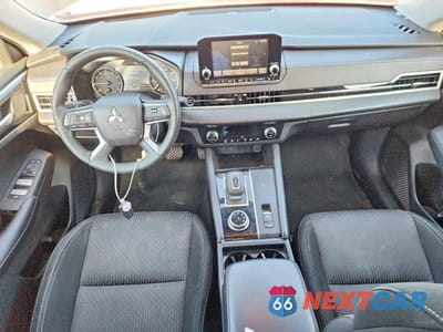 Zdjęcie 8 z 13 samochodu: 2024 MITSUBISHI OUTLANDER ES VIN:JA4J3UA84RZ054900 - miniatura