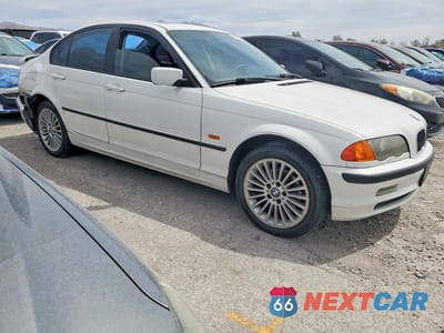 Czwarte zdjęcie samochodu z boku: 2001 BMW 325 I VIN:WBAAV334X1EE76475 - miniatura