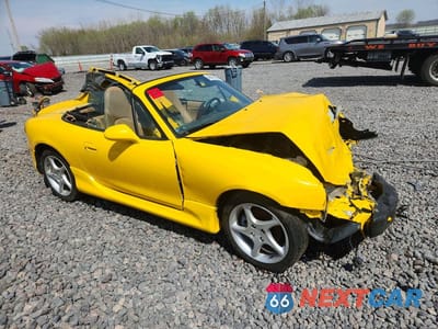 Czwarte zdjęcie samochodu z boku: 2002 MAZDA MX-5 MIATA BASE VIN:JM1NB353320223320 - miniatura
