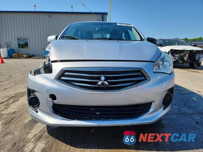 Piąte zdjęcie samochodu w środku: 2017 MITSUBISHI MIRAGE G4 ES VIN:ML32F3FJ9HHF13775 - miniatura