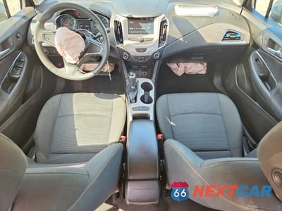 Zdjęcie 8 z 12 samochodu: 2018 CHEVROLET CRUZE LS VIN:1G1BC5SM3J7197860 - miniatura
