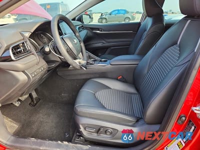 Zdjęcie 7 z 13 samochodu: 2024 TOYOTA CAMRY SE VIN:4T1T11AK0RU211782 - miniatura
