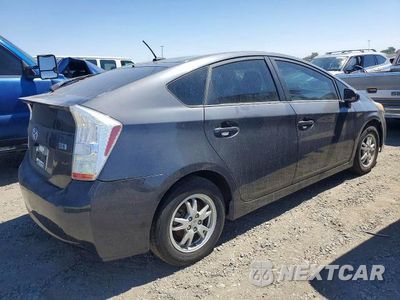 Trzecie zdjęcie samochodu z tyłu: 2011 TOYOTA PRIUS TWO VIN:JTDKN3DUXB1411864 - miniatura