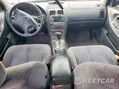 Zdjęcie 8 z 13 samochodu: 2001 NISSAN MAXIMA GXE VIN:JN1CA31D91T816916 - miniatura