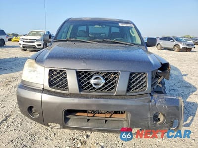 Piąte zdjęcie samochodu w środku: 2005 NISSAN TITAN XE VIN:1N6BA07A15N533843 - miniatura
