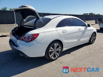 Trzecie zdjęcie samochodu z tyłu: 2018 MERCEDES-BENZ CLA 250 VIN:WDDSJ4EB5JN654607 - miniatura