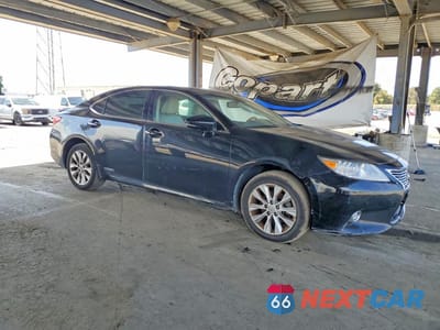 Czwarte zdjęcie samochodu z boku: 2014 LEXUS ES 300H BASE VIN:JTHBW1GG8E2048288 - miniatura