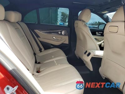Zdjęcie 10 z 12 samochodu: 2019 MERCEDES-BENZ E 300 VIN:WDDZF4JB3KA616405 - miniatura