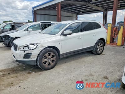 2013 VOLVO XC60 3.2 YV4952DLXD2418453 - główne zdjęcie licytacji z USA - miniatura