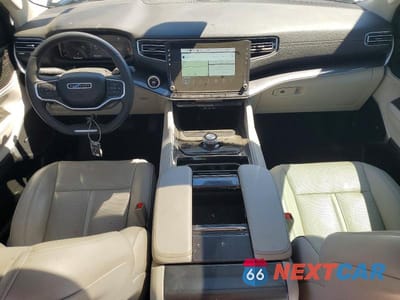 Zdjęcie 8 z 12 samochodu: 2024 JEEP WAGONEER SERIES I VIN:1C4SJUAP5RS104817 - miniatura