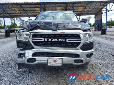 Piąte zdjęcie samochodu w środku: 2023 RAM 1500 BIG HORN VIN:1C6SRFBT5PN589141 - miniatura