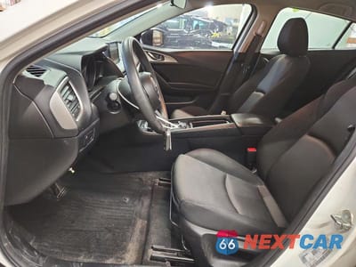 Zdjęcie 7 z 12 samochodu: 2018 MAZDA 3 SPORT VIN:3MZBN1U78JM225933 - miniatura