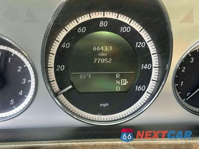 Zdjęcie 8 z 10 samochodu: 2010 MERCEDES-BENZ E 550 VIN:WDDHF7CB4AA157555 - miniatura