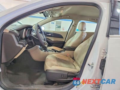 Zdjęcie 7 z 11 samochodu: 2015 CHEVROLET MALIBU 1LT VIN:1G11C5SL3FF354688 - miniatura