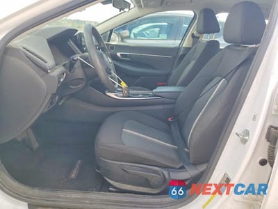 Zdjęcie 7 z 12 samochodu: 2021 HYUNDAI SONATA SE VIN:5NPEG4JA0MH085138 - miniatura