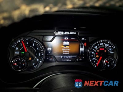 Zdjęcie 9 z 12 samochodu: 2023 RAM 1500 BIG HORN VIN:1C6SRFFT8PN582193 - miniatura