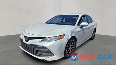 Drugie zdjęcie samochodu z przodu: 2020 TOYOTA CAMRY XLE VIN:4T1F11AK5LU301353 - miniatura