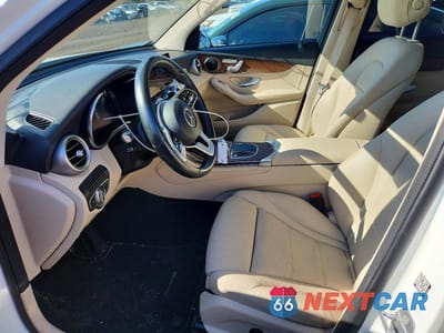 Zdjęcie 7 z 14 samochodu: 2021 MERCEDES-BENZ GLC 300 4MATIC VIN:W1N0G8EB4MF919841 - miniatura