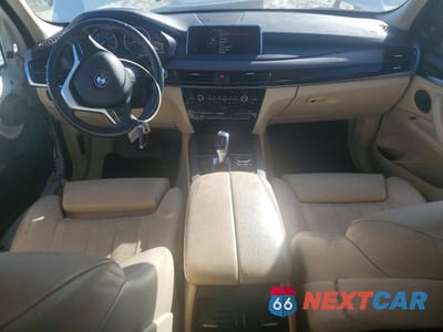 Zdjęcie 8 z 13 samochodu: 2014 BMW X5 XDRIVE35I VIN:5UXKR0C51E0H16291 - miniatura