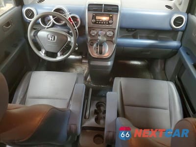 Zdjęcie 8 z 13 samochodu: 2005 HONDA ELEMENT EX VIN:5J6YH286X5L023916 - miniatura
