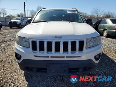 Piąte zdjęcie samochodu w środku: 2013 JEEP COMPASS LATITUDE VIN:1C4NJDEB8DD280446 - miniatura