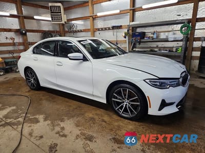 Czwarte zdjęcie samochodu z boku: 2019 BMW 330I VIN:WBA5R1C58KFH05623 - miniatura