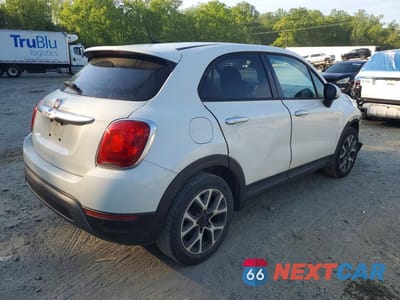 Trzecie zdjęcie samochodu z tyłu: 2016 FIAT 500X TREKKING VIN:ZFBCFXCT1GP360165 - miniatura