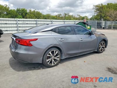 Trzecie zdjęcie samochodu z tyłu: 2017 NISSAN MAXIMA PLATINUM VIN:1N4AA6AP3HC369824 - miniatura
