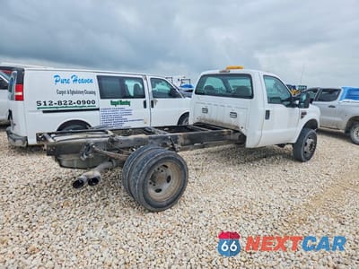 Trzecie zdjęcie samochodu z tyłu: 2010 FORD F450 SUPER DUTY TRUCK CAB AND CHASSIS VIN:1FDAF4GR7AEA60095 - miniatura