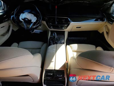Zdjęcie 8 z 13 samochodu: 2021 BMW 530 XI VIN:WBA13BJ08MWX18742 - miniatura