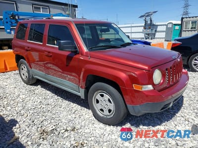 Czwarte zdjęcie samochodu z boku: 2011 JEEP PATRIOT SPORT VIN:1J4NT1GA4BD171227 - miniatura
