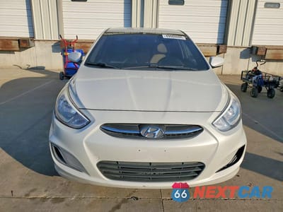 Piąte zdjęcie samochodu w środku: 2016 HYUNDAI ACCENT SE VIN:KMHCT4AE5GU983469 - miniatura