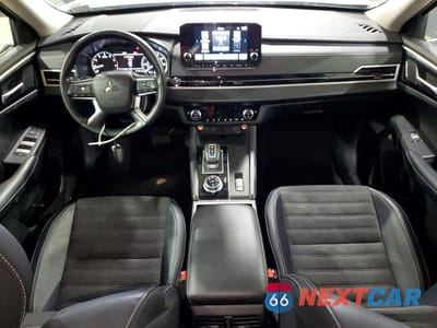 Zdjęcie 8 z 13 samochodu: 2024 MITSUBISHI OUTLANDER SE VIN:JA4J4VA82RZ076123 - miniatura