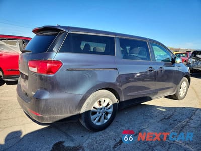 Trzecie zdjęcie samochodu z tyłu: 2017 KIA SEDONA LX VIN:KNDMB5C12H6233884 - miniatura