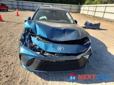 Piąte zdjęcie samochodu w środku: 2025 TOYOTA CAMRY LE VIN:4T1DAACK3SU207104 - miniatura