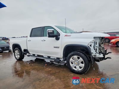 Czwarte zdjęcie samochodu z boku: 2022 CHEVROLET SILVERADO K2500 HEAVY DUTY LTZ VIN:2GC1YPEY2N1241185 - miniatura