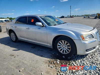 Czwarte zdjęcie samochodu z boku: 2012 CHRYSLER 300 VIN:2C3CCAAG6CH165755 - miniatura