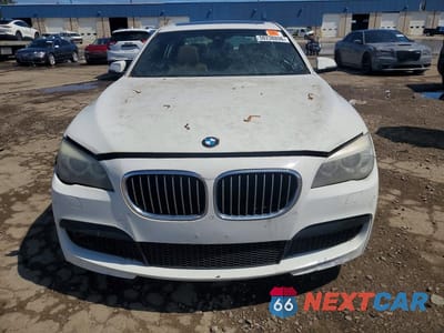 Piąte zdjęcie samochodu w środku: 2013 BMW 740 LXI VIN:WBAYF4C54DD281523 - miniatura