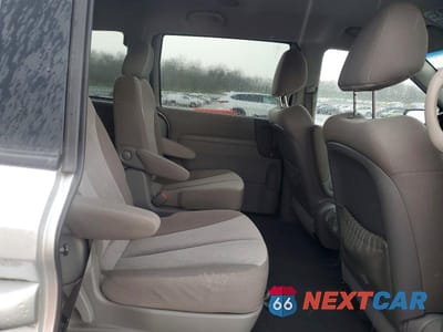 Zdjęcie 11 z 12 samochodu: 2012 KIA SEDONA LX VIN:KNDMG4C78C6504343 - miniatura