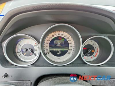 Zdjęcie 9 z 12 samochodu: 2013 MERCEDES-BENZ C 250 VIN:WDDGJ4HB4DG099692 - miniatura