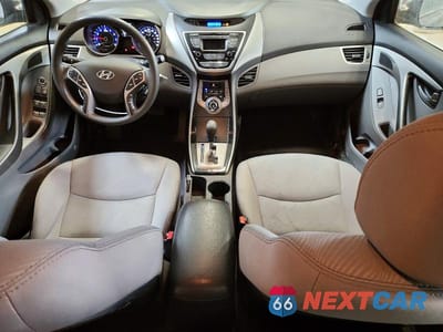 Zdjęcie 8 z 12 samochodu: 2013 HYUNDAI ELANTRA GLS VIN:5NPDH4AEXDH445916 - miniatura
