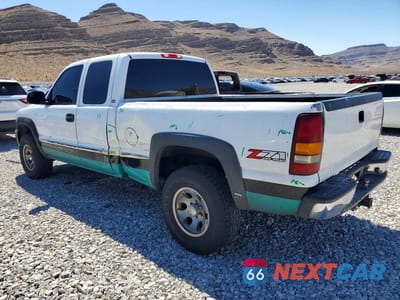 Drugie zdjęcie samochodu z przodu: 2001 GMC NEW SIERRA K1500 VIN:2GTEK19T811245850 - miniatura