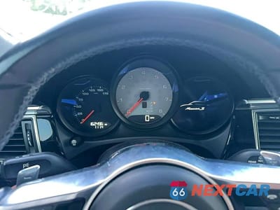 Zdjęcie 8 z 10 samochodu: 2015 PORSCHE MACAN S VIN:WP1AB2A54FLB65950 - miniatura