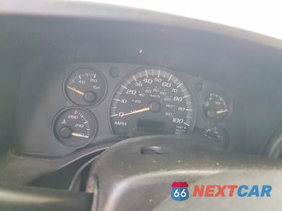 Zdjęcie 9 z 12 samochodu: 2005 GMC SAVANA BOX TRUCK VIN:1GDGG31V451901374 - miniatura