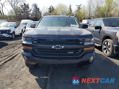 Piąte zdjęcie samochodu w środku: 2017 CHEVROLET SILVERADO K1500 LT VIN:1GCVKREC1HZ140802 - miniatura