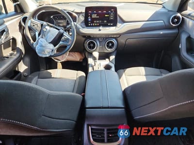 Zdjęcie 8 z 13 samochodu: 2024 CHEVROLET BLAZER 2LT VIN:3GNKBHR46RS281600 - miniatura